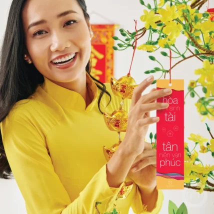tet wishing scroll