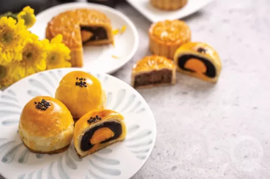 making mooncake